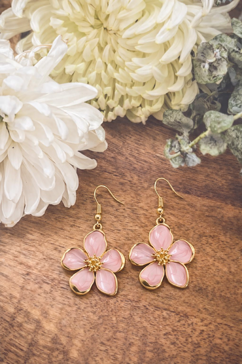 Beautiful Pink Flower Drop Earrings - Elizacollective